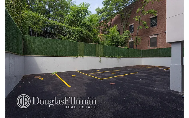 Sold by Douglas Elliman | media 21