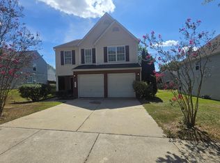 843 Red Oak Tree Dr, Fuquay Varina, NC 27526