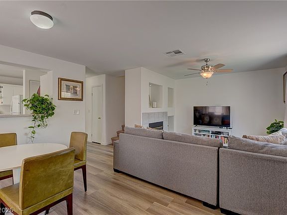 2nd image of 9564 Belle Fountain Ave
