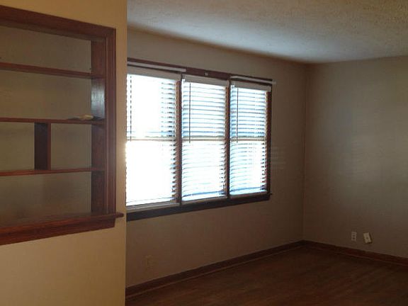 2nd image of 1904 Nickerson Ave