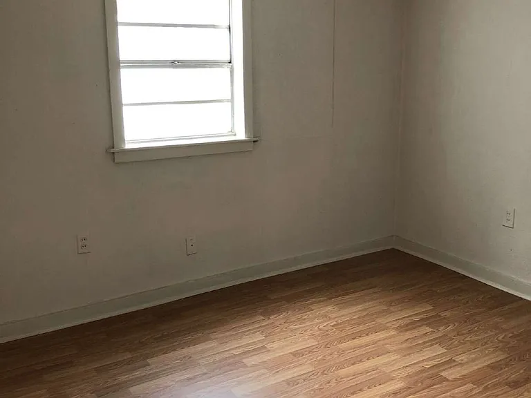 1621 Kathleen St — Photo 11