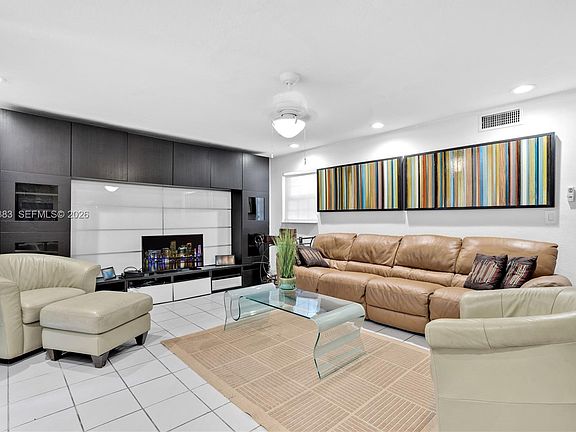 5th image of 8910 SW 108th Circle Ct