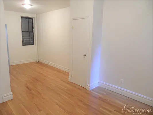 Rented by City Connections Realty | media 16