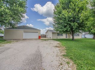 2835 Etna Rd, Mattoon, IL 61938