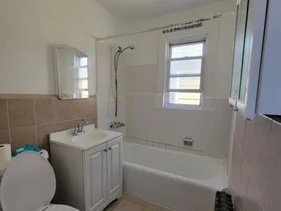5th image of 150-13 118th Avenue