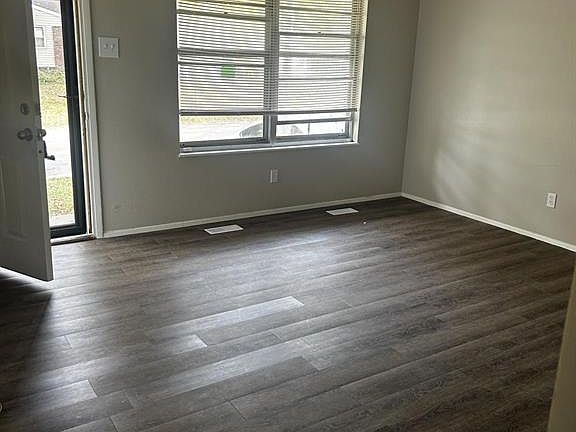2nd image of 10202 Castle Dr