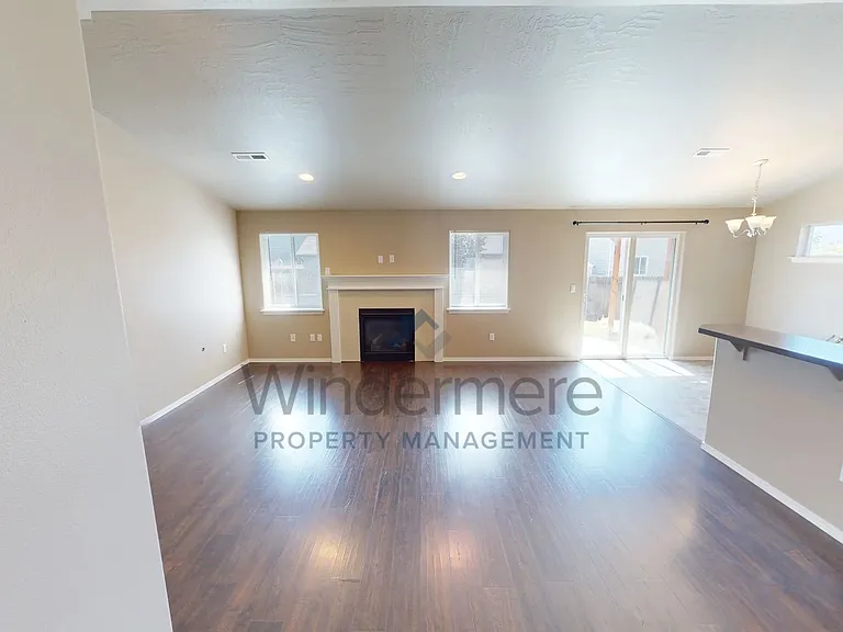 1215 SW Settlement St — Photo 10
