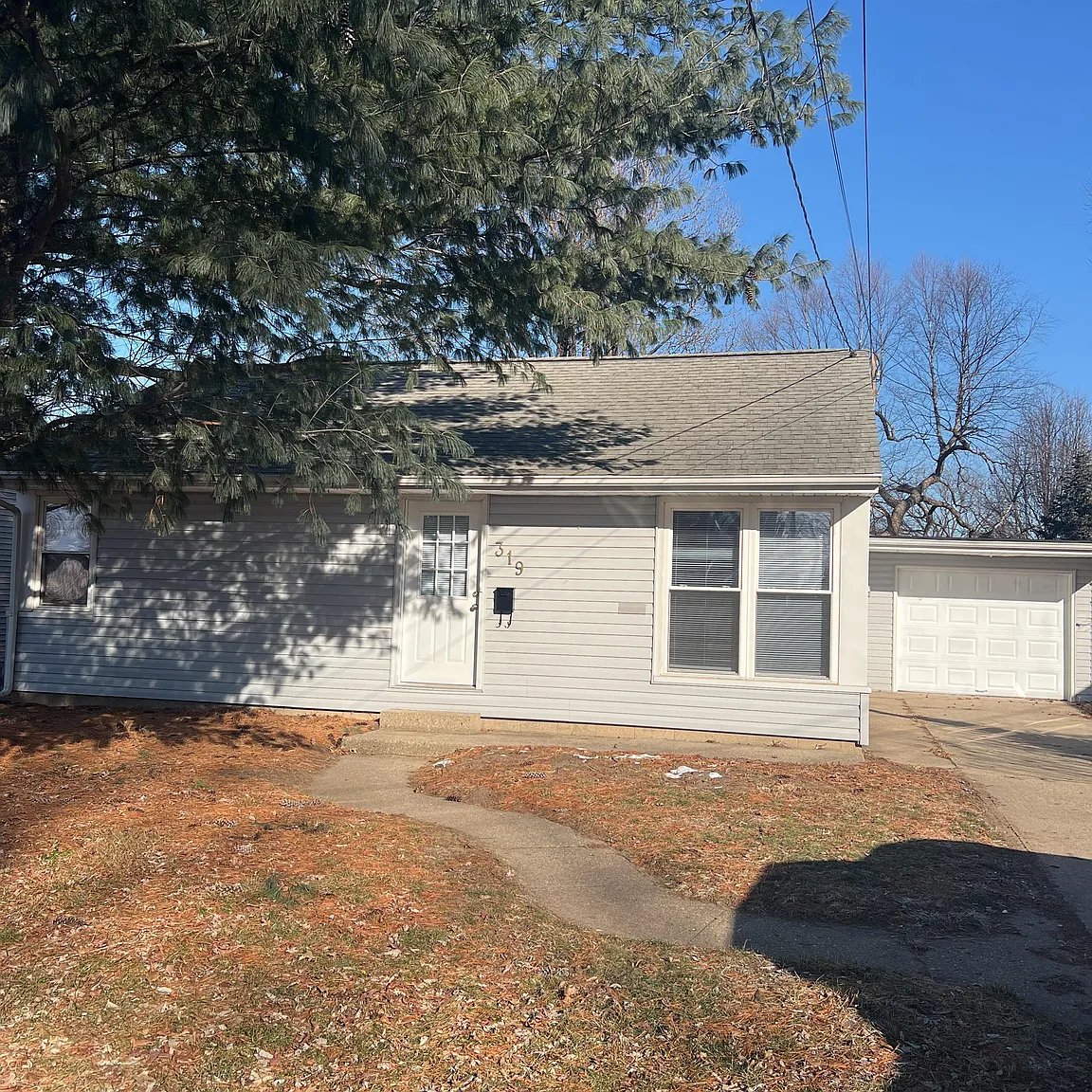 319 South St photo 1