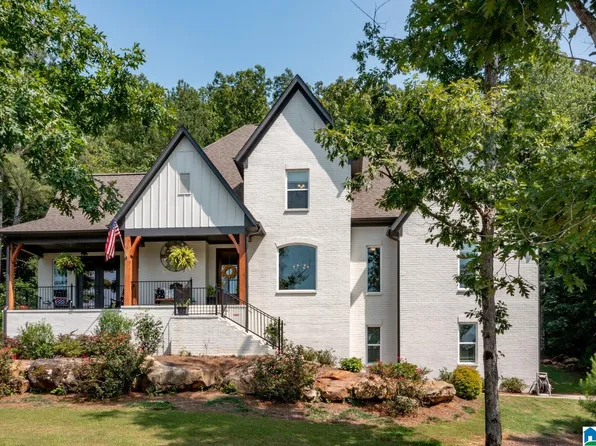 1009 Long Leaf Lake Way, Bessemer, AL 35022