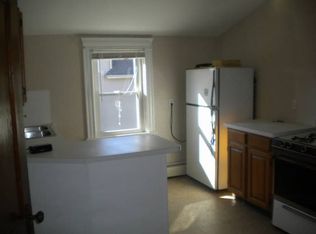 11 12th St, Providence, RI 02906