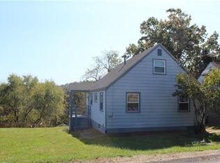 32 Maple Ave, Aliquippa, PA 15001