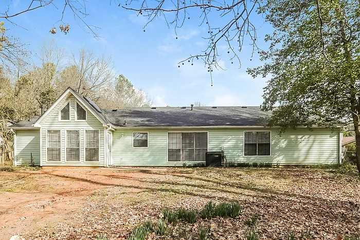 945 Sideline Ct — Photo 16