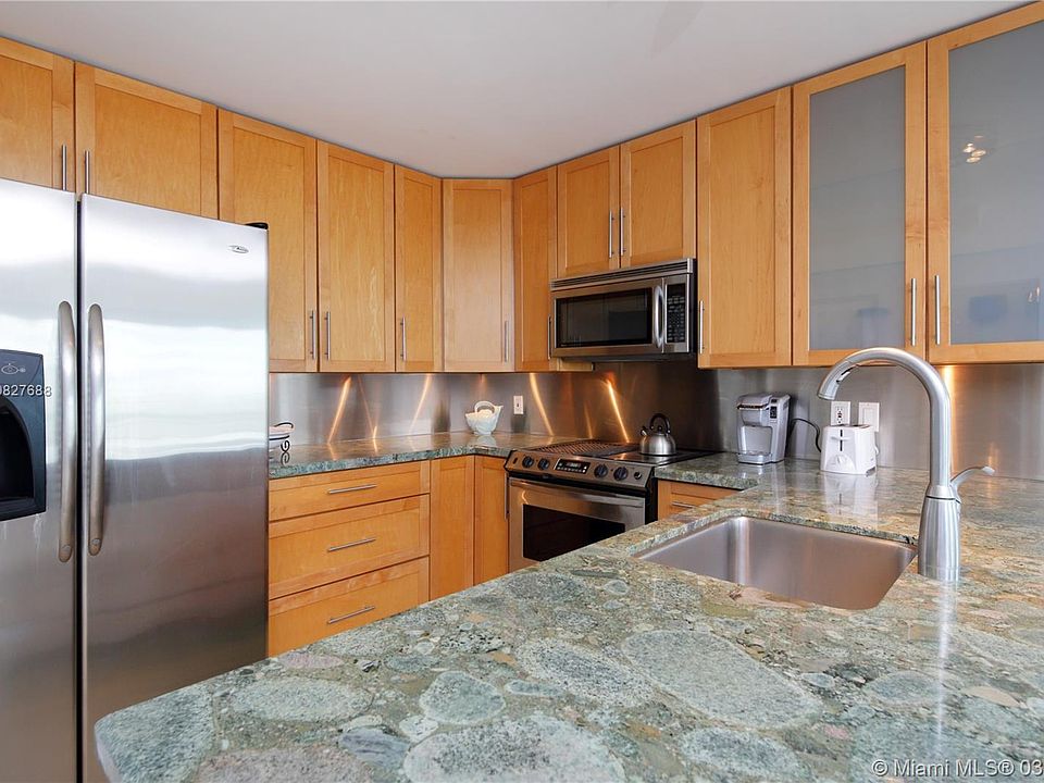 1st image of 401 Ocean Dr APT 520