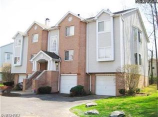 350 #d Village Pointe Drive #4, Akron, OH 44313