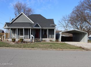 5326 Marion St, Russellville, MO 65074