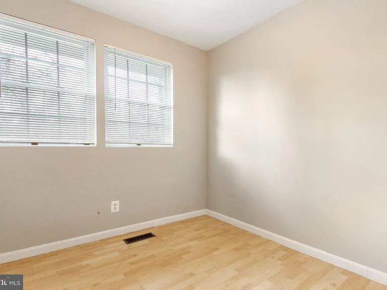 6341 Dogwood Pl — Photo 18