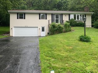 905 Harper Dr, Algonquin, IL 60102