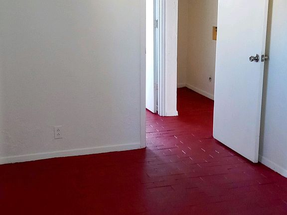 5th image of 3510 1/2 Thaxton Ave SE