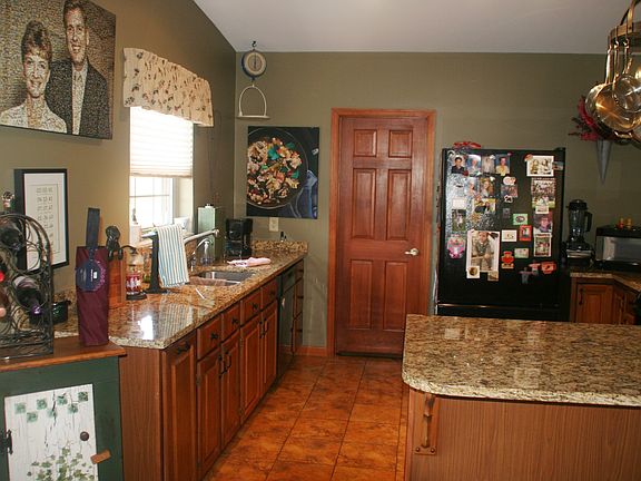 5th image of 27526 Breller Ln