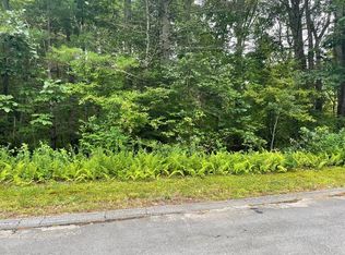 26 Florence Rd, Easthampton, MA 01027