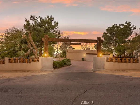 16750 Moccasin Rd, Apple Valley, CA 92307