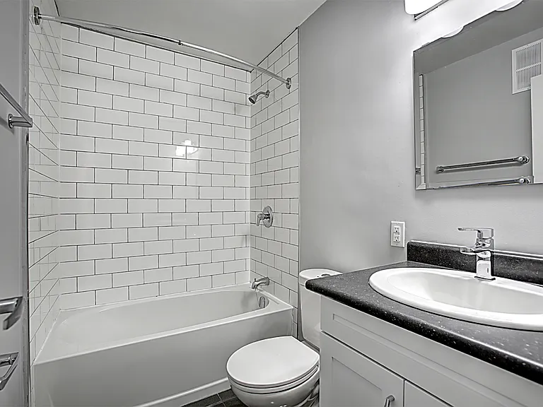10 Yorkwoods Gate — Photo 19