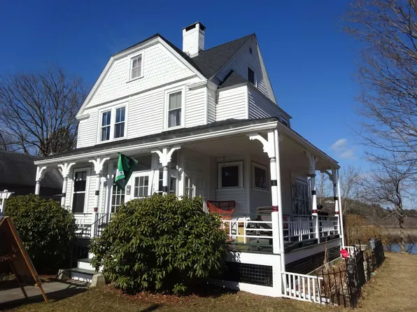 18 Pine Street, Windsor, VT 05089