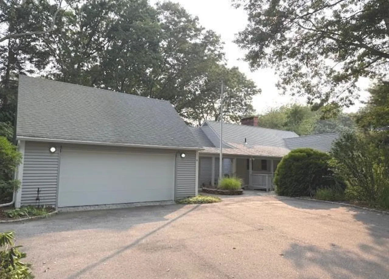 3 bed, 2094 sqft, $3,800 — Photo 1