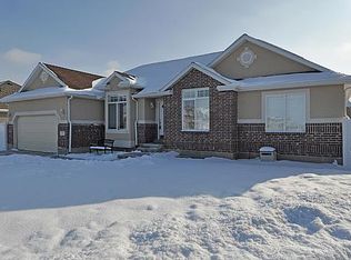 5747 W Mirror Lake Dr, West Jordan, UT 84081