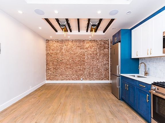 5th image of 1140 President St #B