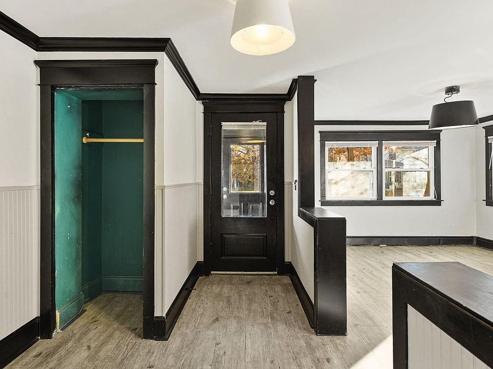 1st image of 3116 Harriet Ave #1