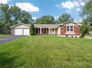 11930 Greenwalk Dr, Saint Louis, MO 63146
