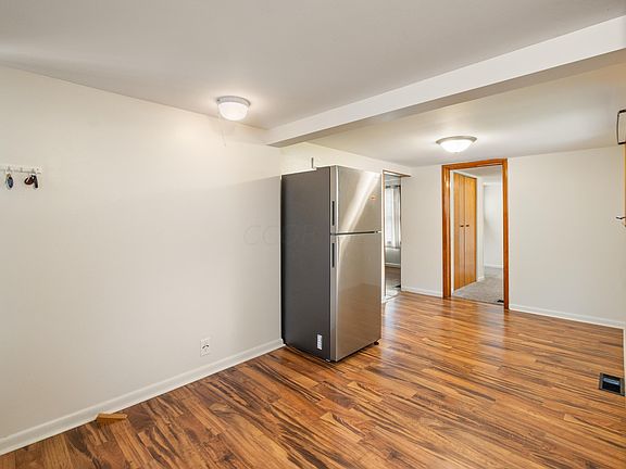 5th image of 53 E Smiley Ave