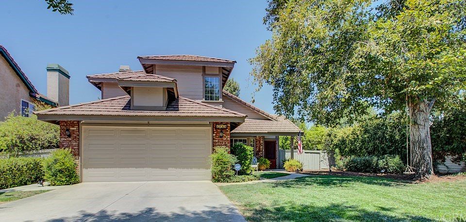 1st image of 1753 Stratford Cir