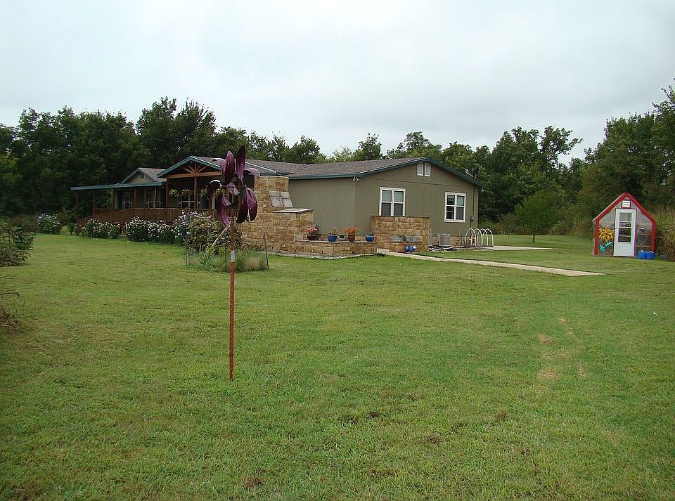 main house w/ 2 large decks