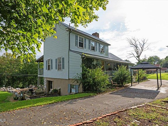 3rd image of 2248 Netherland Inn Rd