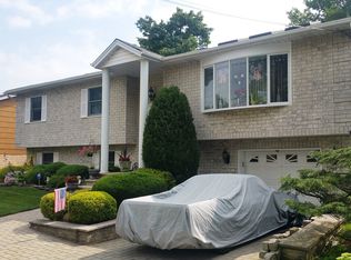 15 S Drum St, Staten Island, NY 10309