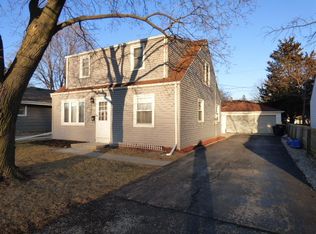 1014 S 112th St, West Allis, WI 53214