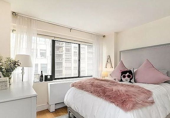 5th image of 230 E 44th St APT 8K