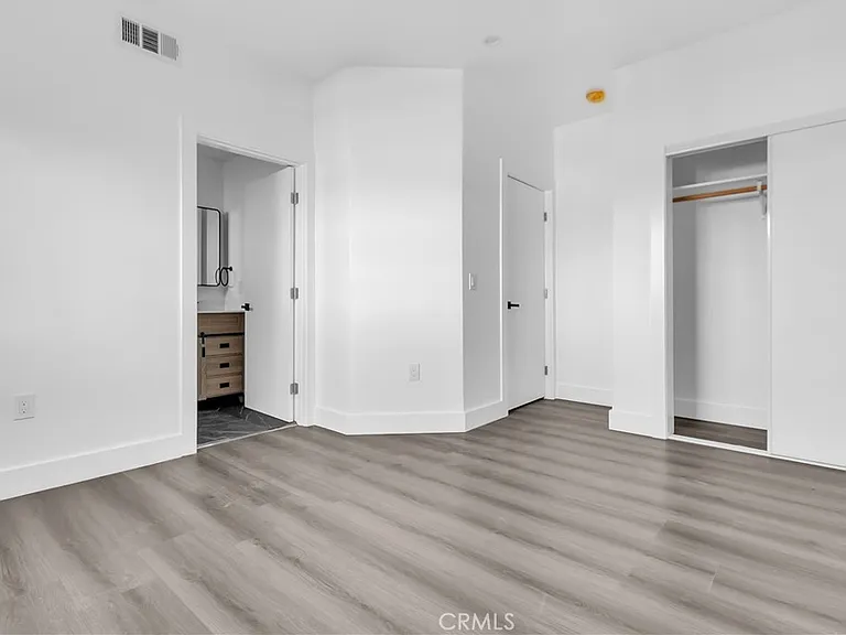 1571 Ricardo — Photo 2