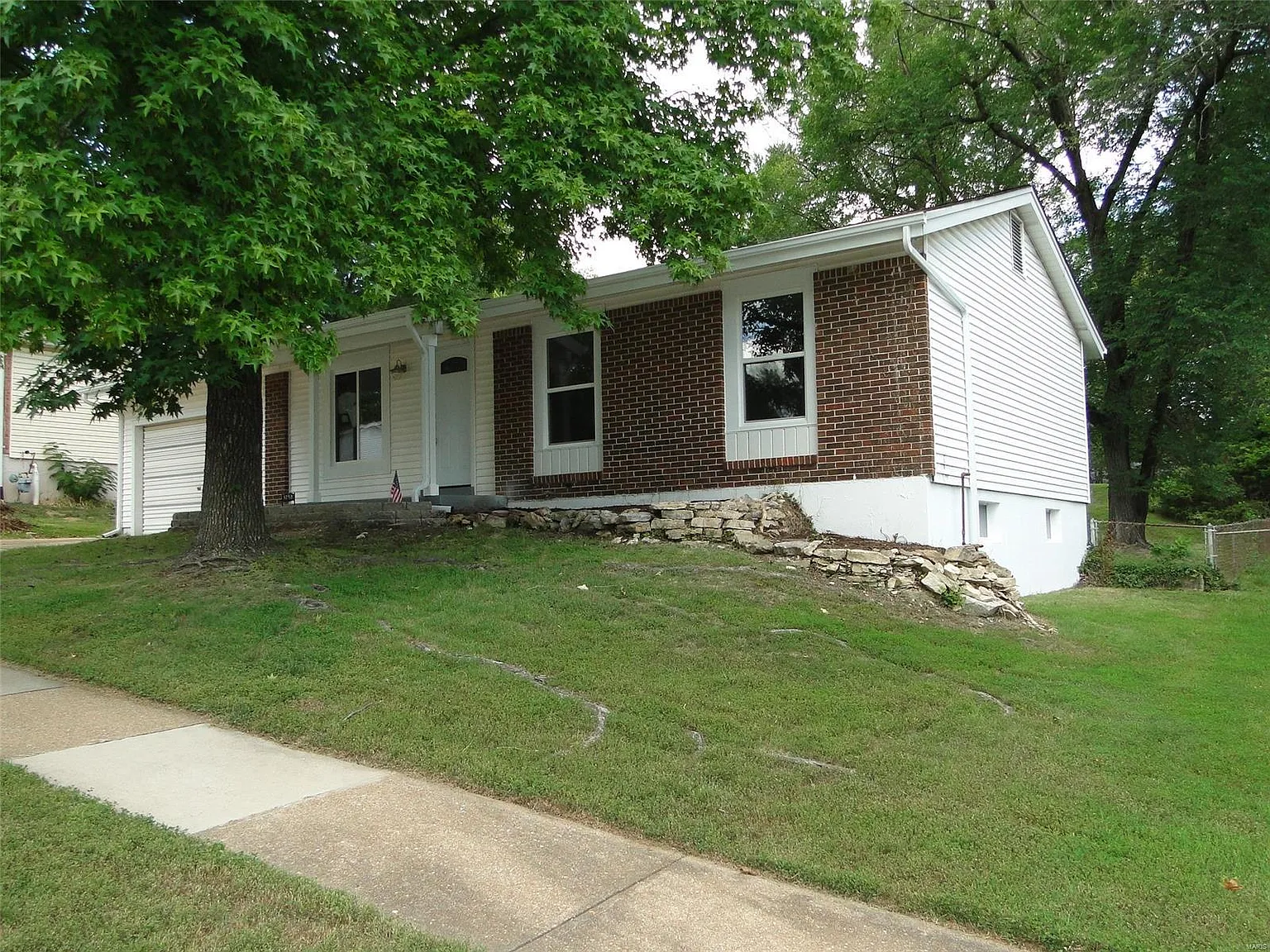 1258 Greenmar Dr photo 1
