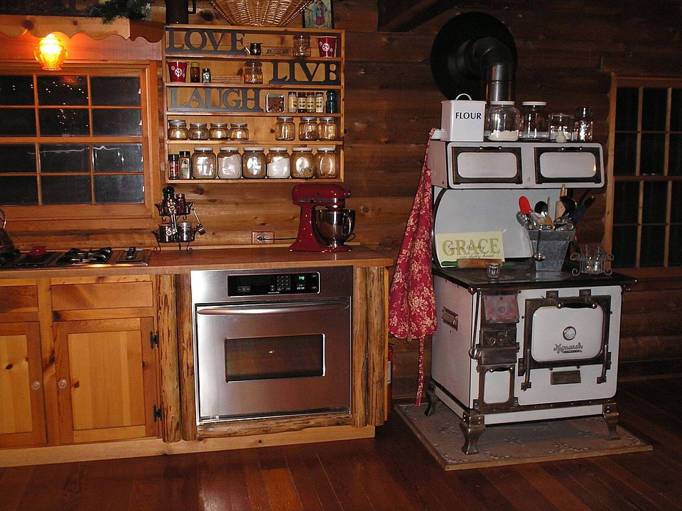 Antique cook stove works!!