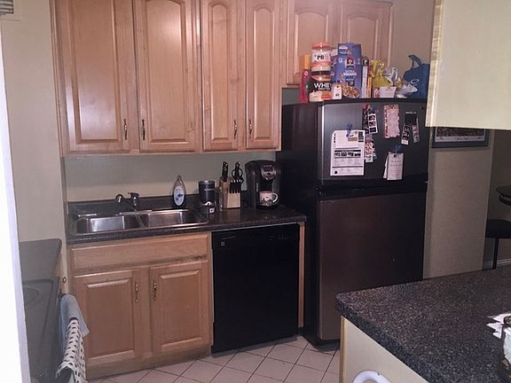 3rd image of 1636 N Wells St APT 2703