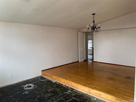 5th image of 1420 Trelane Ave