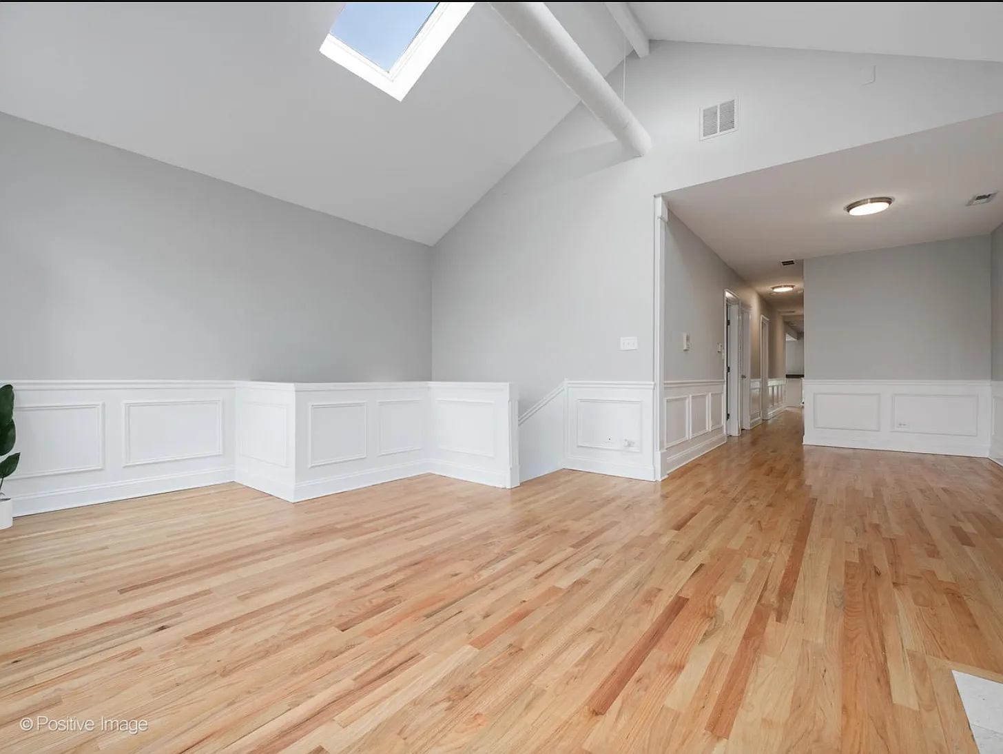 2 bed, 1200 sqft, $4,200 — Photo 3