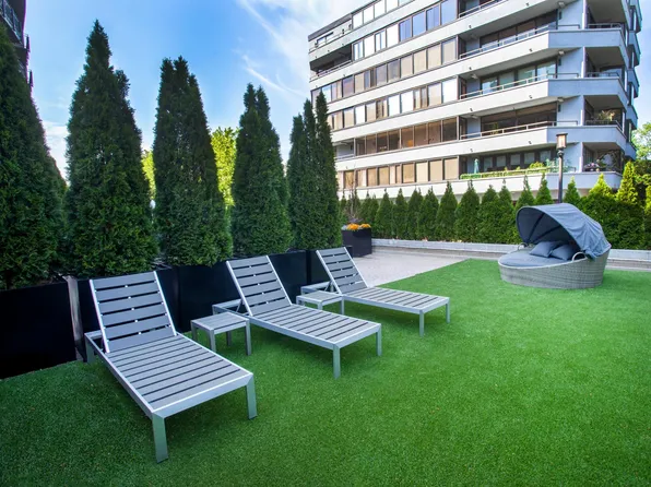 2400 Hudson Terrace image 20 of 31