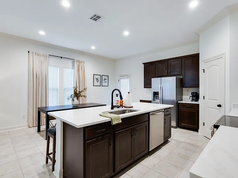 113 Ridley Ln — Photo 18