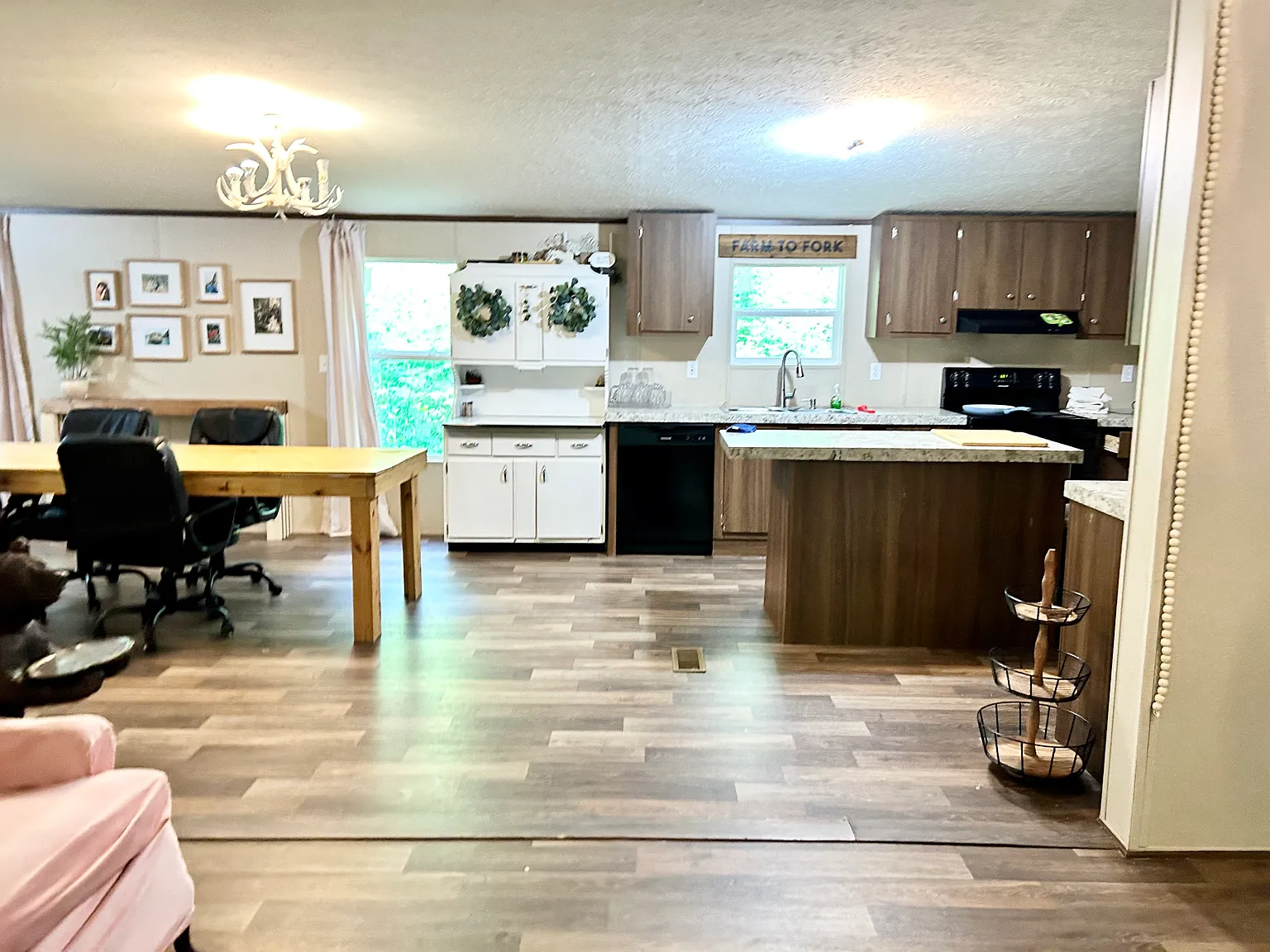 4806 Bogard Rd — Photo 2
