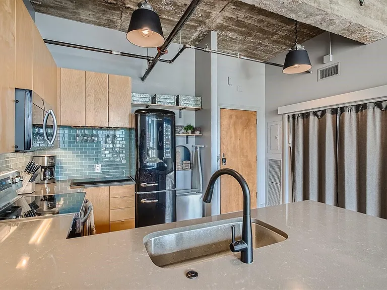 710 Colorado St #10G — Photo 5