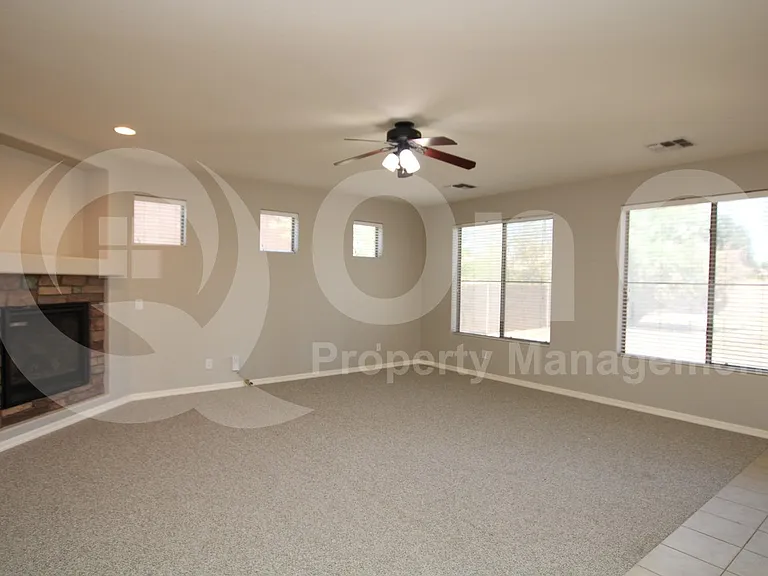 1820 W Macaw Dr — Photo 10
